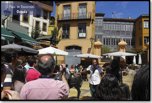 Plaza de Trascorrales Tyque visita guiada Oviedo