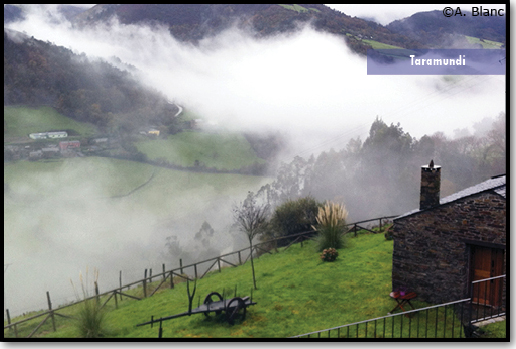 Taramundi niebla carro Asturias